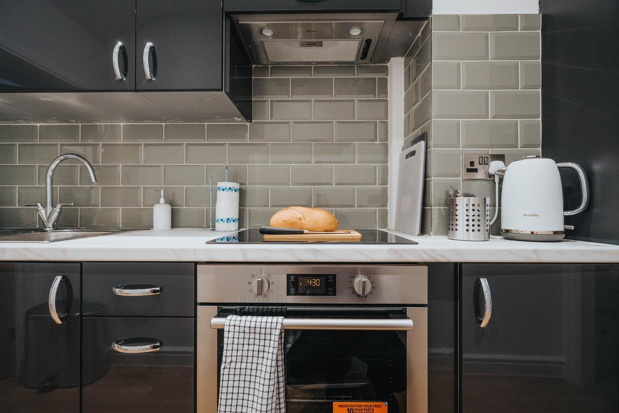 Buxton Apartment - 1 Bed, Free Parking, Wi-Fi Hazel Grove Екстериор снимка