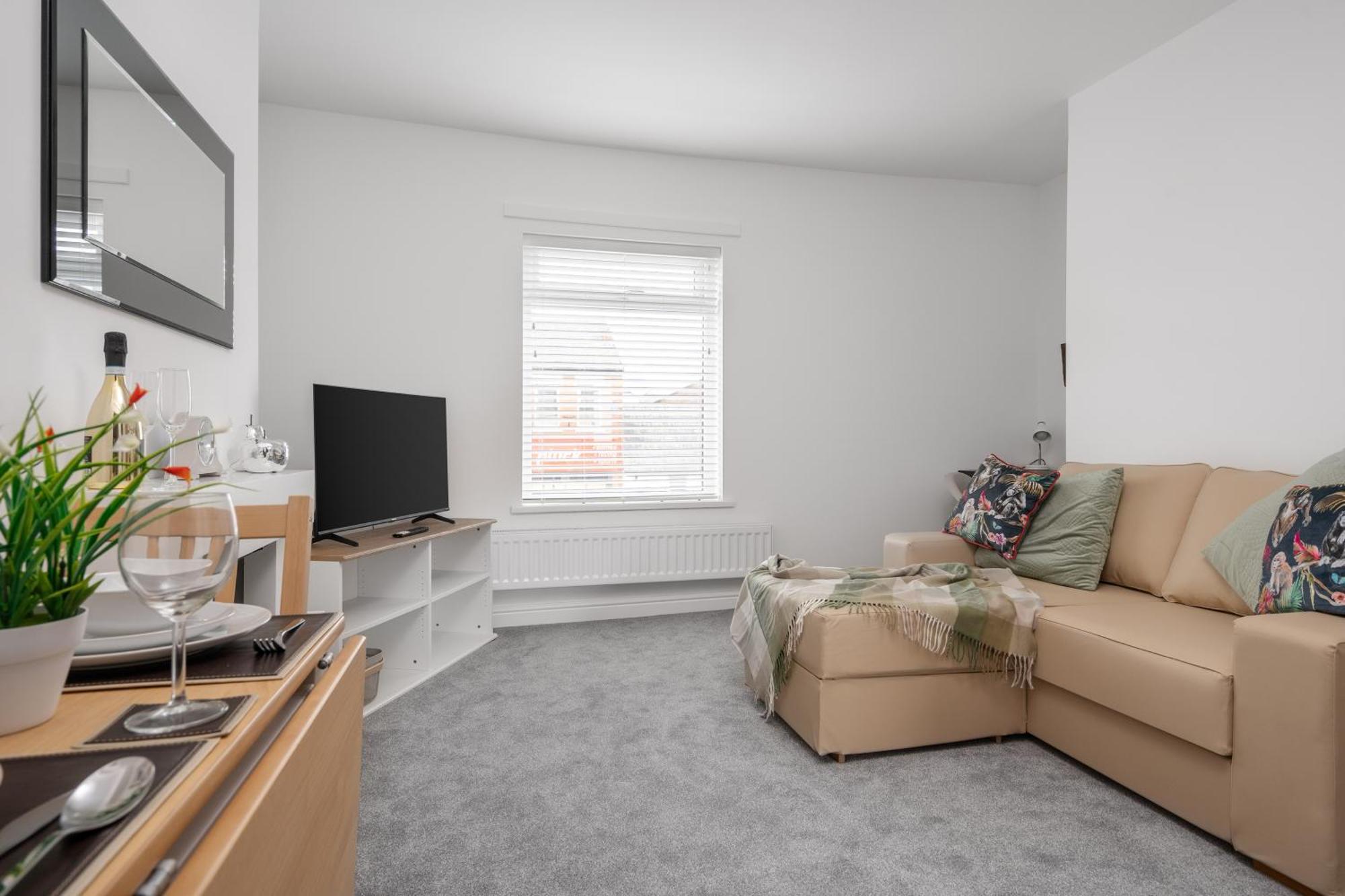 Buxton Apartment - 1 Bed, Free Parking, Wi-Fi Hazel Grove Екстериор снимка