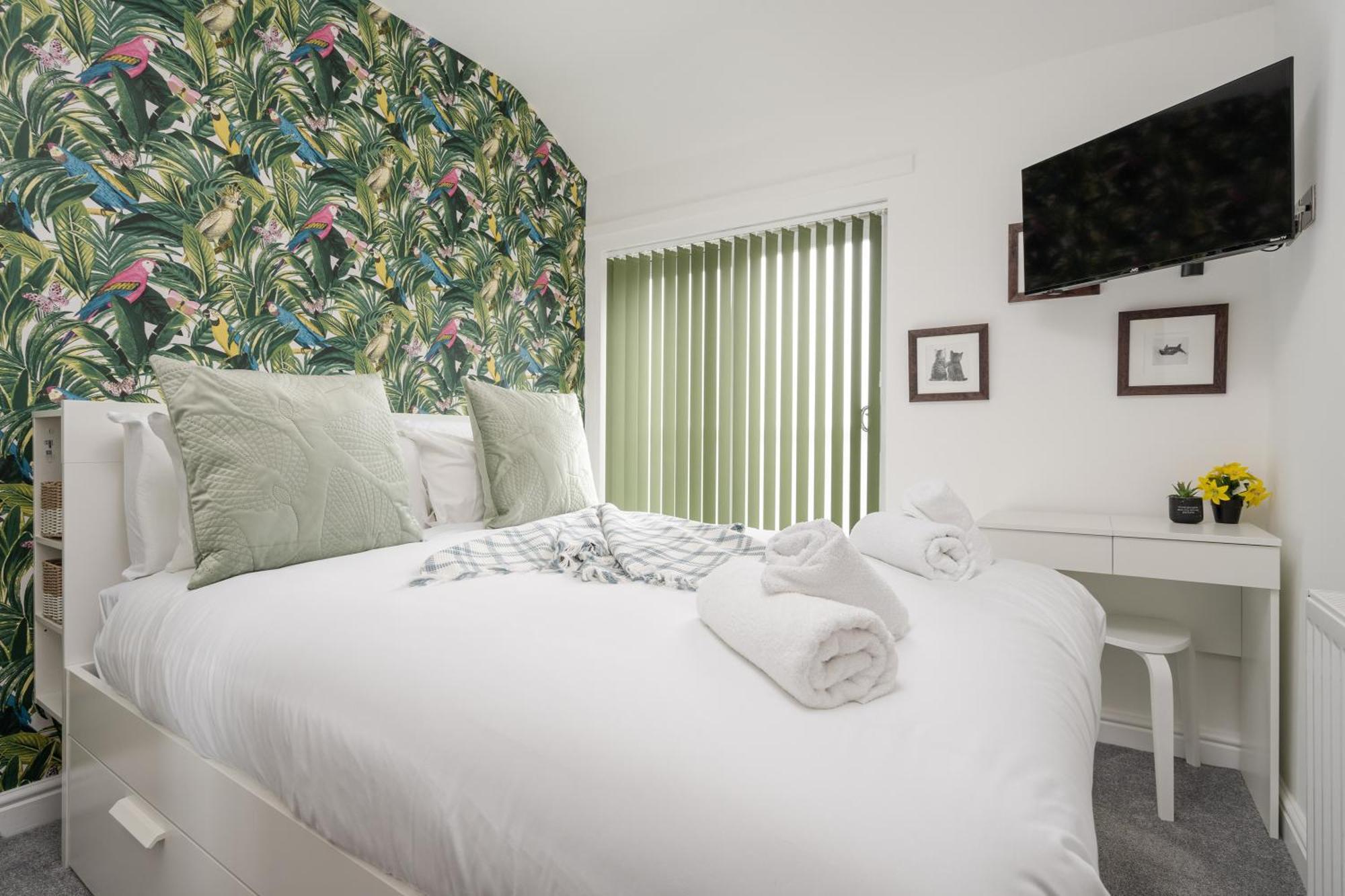 Buxton Apartment - 1 Bed, Free Parking, Wi-Fi Hazel Grove Екстериор снимка