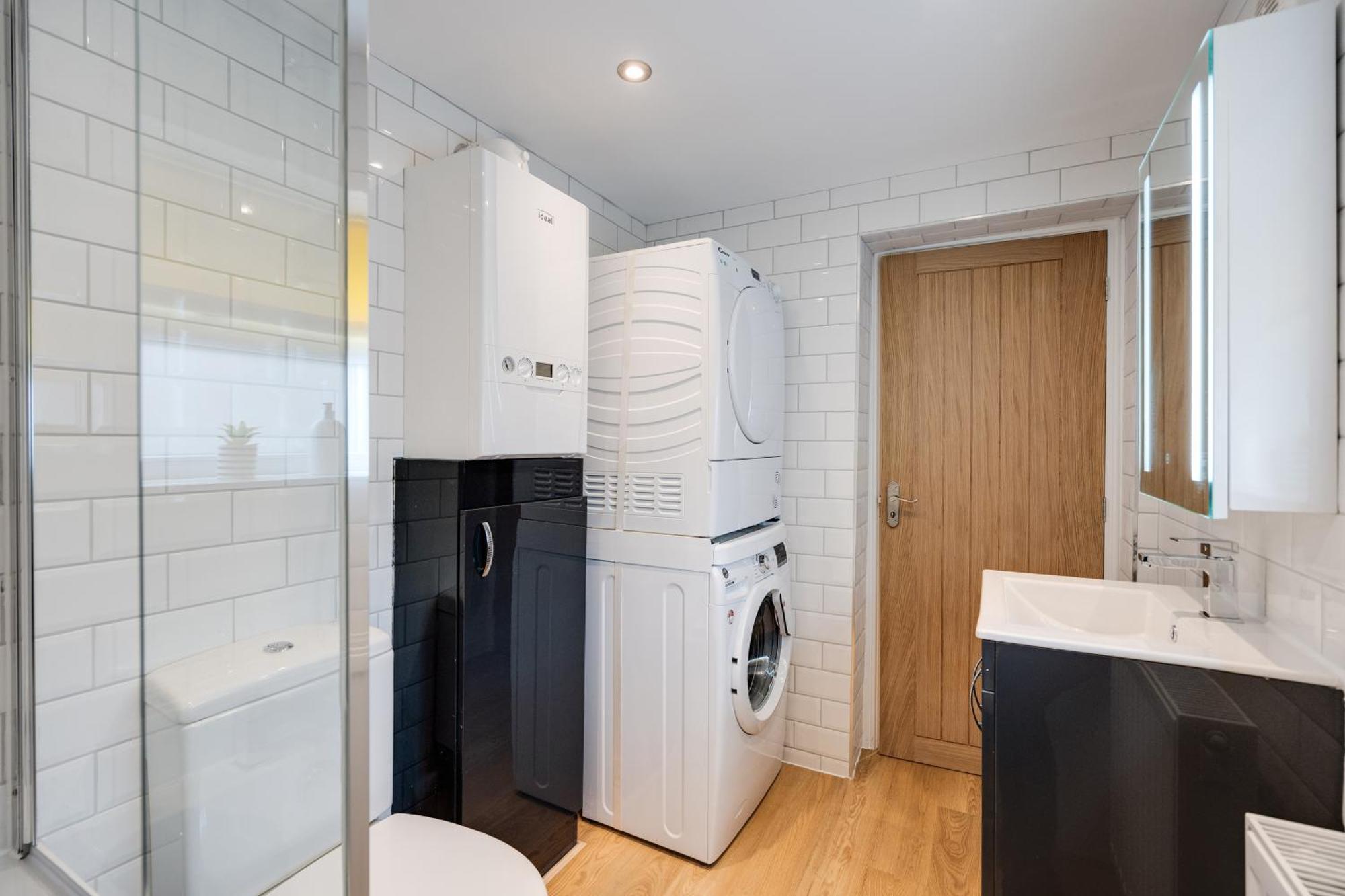 Buxton Apartment - 1 Bed, Free Parking, Wi-Fi Hazel Grove Екстериор снимка